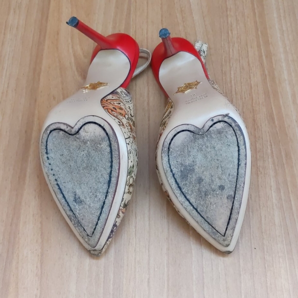 Charlotte Olympia - Picture 13 of 13